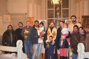 Slujire euharistică și filantropică cu prilejul sărbătoririi hramului parohiei românești din Uppsala, Suedia