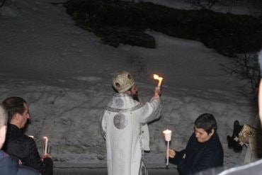 Lumina Învierii a ajuns și la românii de dincolo de Cercul Polar