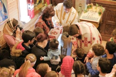 Cinstindu-i pe Sfinții Martiri Năsudeni, PS Episcop Macarie: „Avem un singur suflet, avem o singură credință, avem un singur Botez și o singură mântuire”.