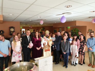 Sunt în vizită la frații noștri români din nord-vestul Norvegiei, iar astăzi, 18 mai 2019, în parohia românească din Molde, am botezat, în numele Preasfintei Treimi, doi copilași, pe Luca-Andrei și pe Ana-Sofia …
