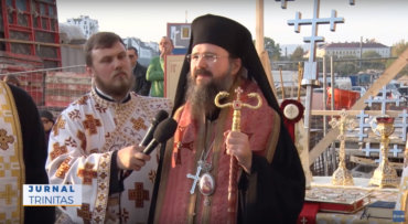 Sfințirea crucilor pentru noua biserică românească din Viena (video)