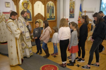 PS Părinte Episcop Macarie Drăgoi al Europei de Nord în slujire euharistică în Jönköping, Suedia, 4 octombrie 2020 (imagini)