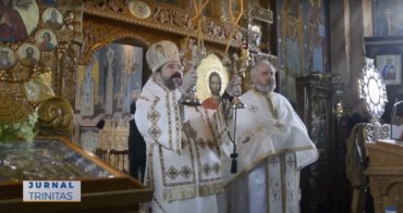 Preasfințitul Părinte Macarie a slujit în satul natal (preluare TRINITAS.TV)