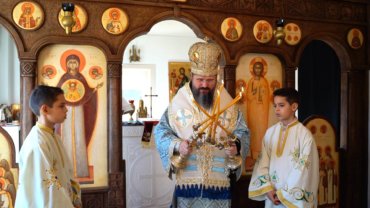 Astăzi, 25 martie 2021, de Praznicul Bunei Vestiri, Preasfințitul Părinte Episcop Macarie Drăgoi al Episcopiei Europei de Nord a săvârșit Dumnezeiasca Liturghie a Sfântului Ioan Gură de Aur unită cu Vecernia, în Paraclisul Episcopal din Stockholm