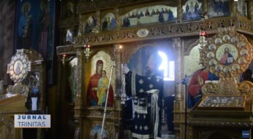 Preasfințitul Părinte Episcop Macarie a slujit în satul natal (preluare TRINITAS.TV)