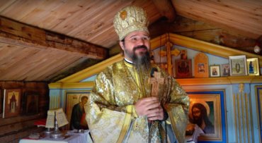 Episcopul Macarie în Laponia: „Sfântul Cuvios Trifon, Luminătorul laponilor, fostul tâlhar temut de oameni a devenit prin harul Preasfântului Duh temut de diavoli!”, Sfânta Liturghie în bisericuța din Neiden, Laponia-Norvegia, la granița cu Rusia, miercuri, 16 iunie 2021