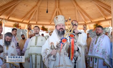 Biserica Mănăstirii „Crucea Iancului” de la Mărișel, sfințită de trei ierarhi (preluare TRINITAS.TV)