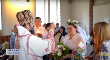 Liturghie arhierească în comunitatea românilor din Göteborg (preluare TRINITA.TV)