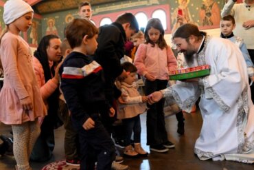 Dumnezeiasca Liturghie a Marelui Vasile unită cu Vecernia în Biserica Paraclis Episcopal din Göteborg, Regatul Suediei.