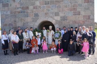 Holstebro, Danemarca – Liturghie arhierească și polihroniul pentru PS Macarie la împlinirea vârstei de 45 de ani