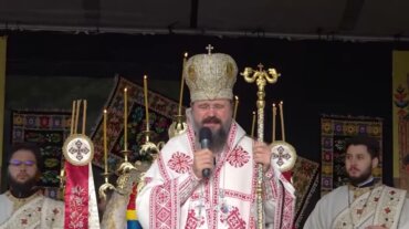 Episcopul Macarie: „Marea acestei lumi este învolburată. Valuri mari lovesc în Corabia Bisericii dar să nu ne descurajăm fiindcă la cârma ei se află Hristos!”, cuvânt rostit la sfințirea bisericii „Sfinții Arhangheli” din Vâlcele – Corbasca, jud. Bacău, duminică, 25 septembrie 2022.