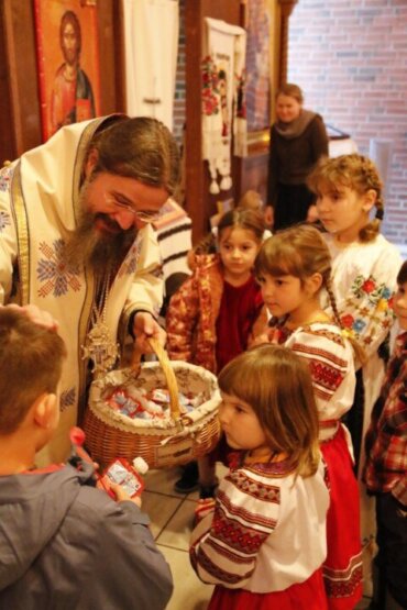 Dumnezeiasca Liturghie și Slujba Parastasului în Biserica Paraclis Episcopal din Oslo
