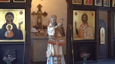 Episcopul Macarie: „Suntem asemenea gârbovei atunci când ne lăsăm inima încovoiată de plăcerile și grijile lumești”, cuvânt la Duminica tămăduirii femeii gârbove, 4 decembrie 2022, la Poarta Fiordurilor Norvegiei în Bergen
