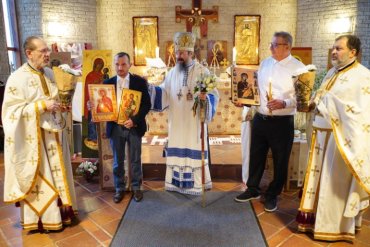Slujire arhierească în biserica parohială „Sfânta Treime și Sfântul Proroc Ioan Botezătorul” din Stockholm