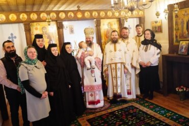 Slujire arhierească în Mănăstirea „Sfinții Cuvioși Macarie Romanul și Ioan Iacob de la Neamț” din Ikast, Regatul Danemarcei