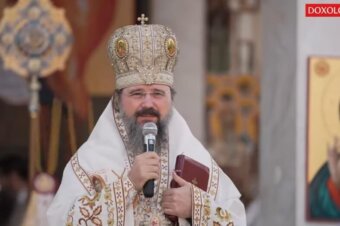 PS Macarie: „O iubim pe Sfânta Teodora de la Sihla pentru că viața ei a fost plină de dor, de dragoste și jertfă pentru Hristos”. Cuvânt al rostit la Mănăstirea Sihăstria – 7 august 2023